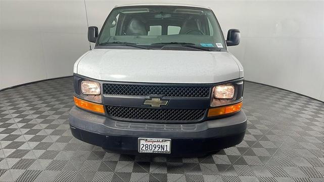 Photo of 2014 Summit White Chevrolet Express 2500