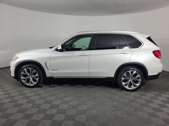 Photo of 2018 Mineral White Metallic BMW X5