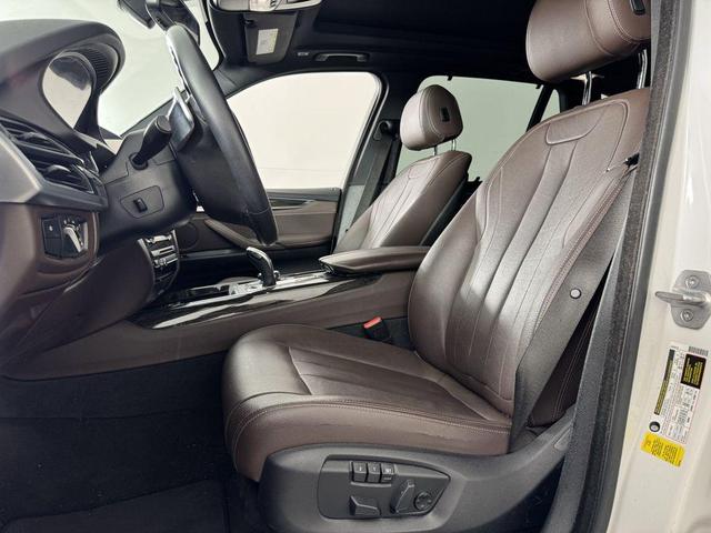 Photo of 2018 Mineral White Metallic BMW X5