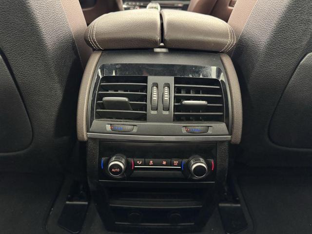 Photo of 2018 Mineral White Metallic BMW X5