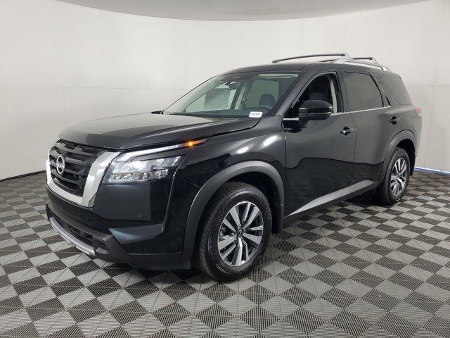 Photo of 2025 Black Nissan Pathfinder