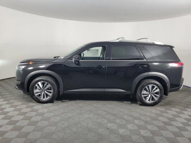 Photo of 2025 Black Nissan Pathfinder