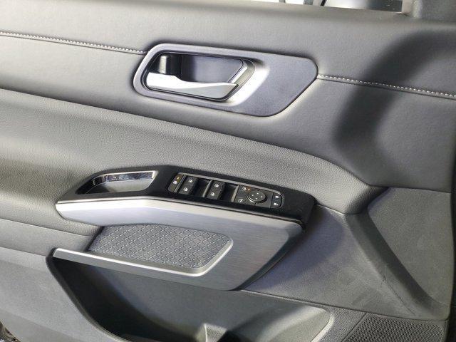 Photo of 2025 Black Nissan Pathfinder