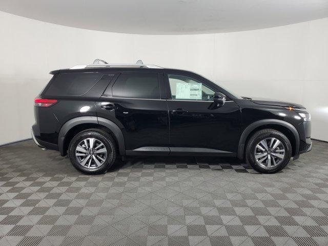 Photo of 2025 Black Nissan Pathfinder