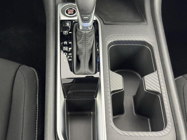 Photo of 2025 Cloud White Nissan Sentra