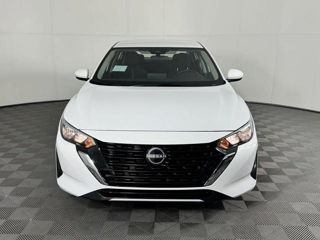 Photo of 2025 Cloud White Nissan Sentra