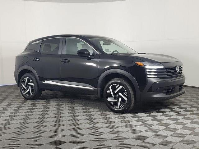 Photo of 2025 Super Black Nissan Kicks