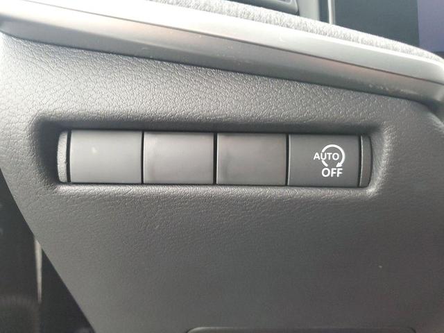 Photo of 2025 Super Black Nissan Kicks