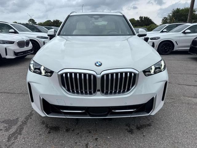 Photo of 2026 Alpine White BMW X5
