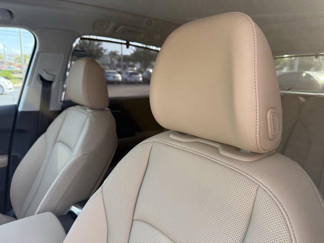 Photo of 2025 Glacier White Metallic Audi Q7