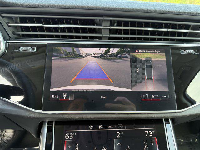 Photo of 2025 Glacier White Metallic Audi Q7