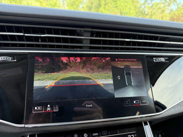 Photo of 2025 Glacier White Metallic Audi Q7