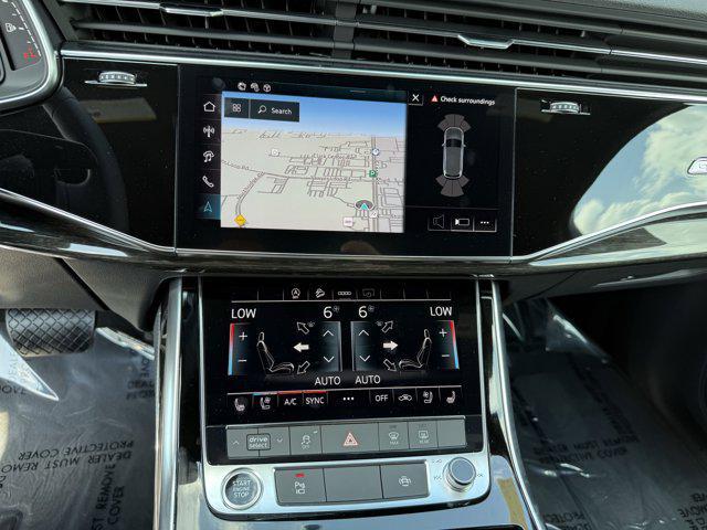 Photo of 2025 Waitomo Blue Metallic Audi Q7
