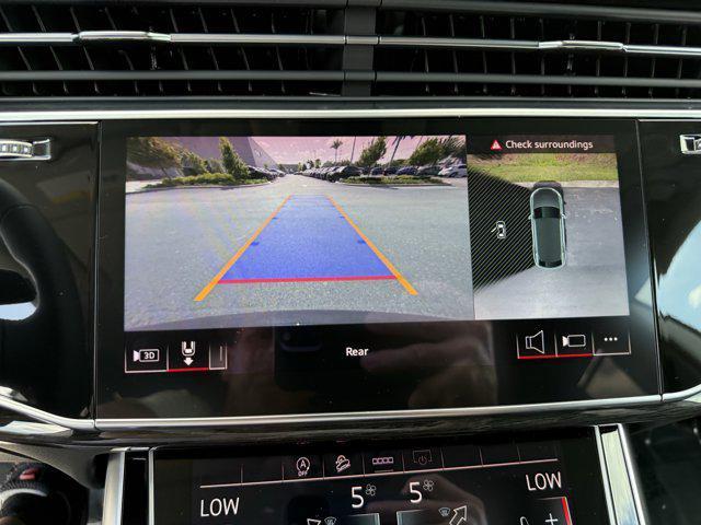 Photo of 2025 Waitomo Blue Metallic Audi Q8