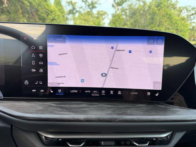 Photo of 2025 Tambora Gray Metallic Audi Q5