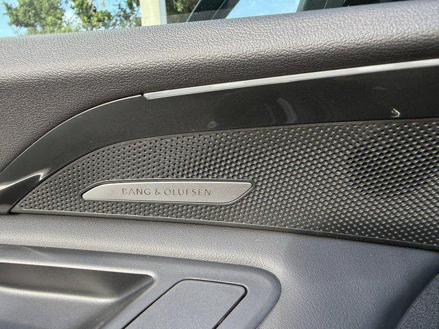 Photo of 2025 Tambora Gray Metallic Audi Q5