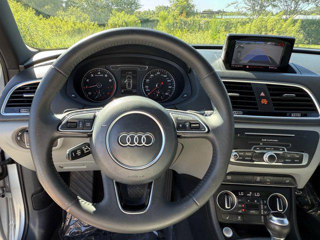 Photo of 2018 Florett Silver Metallic Audi Q3