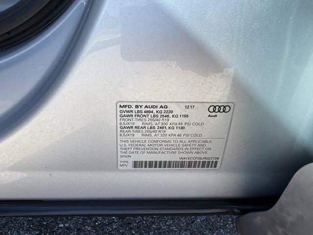 Photo of 2018 Florett Silver Metallic Audi Q3
