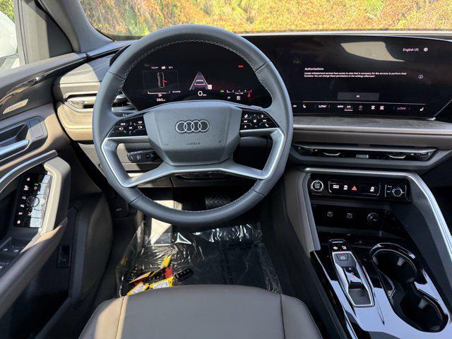 Photo of 2025 Glacier White Metallic Audi Q5