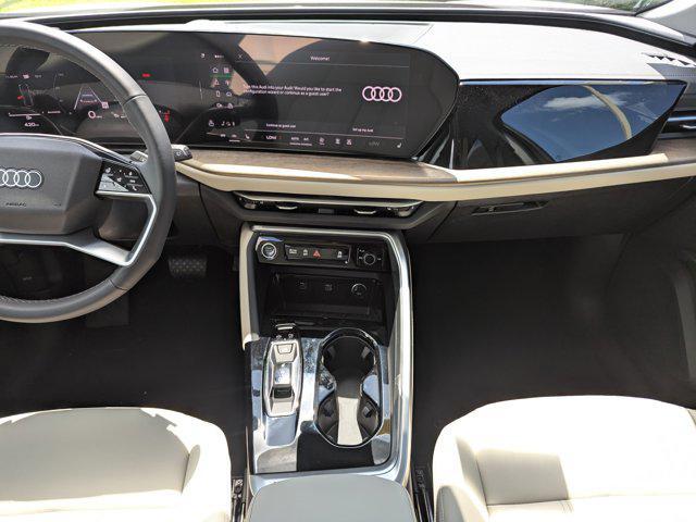 Photo of 2025 Glacier White Metallic Audi Q5