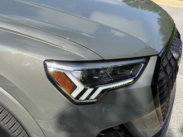 Photo of 2025 Chronos Gray Metallic Audi Q3