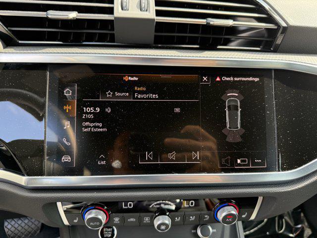 Photo of 2025 Chronos Gray Metallic Audi Q3