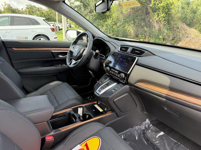 Photo of 2021 Platinum White Pearl Honda CR-V Hybrid