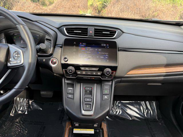 Photo of 2021 Platinum White Pearl Honda CR-V Hybrid