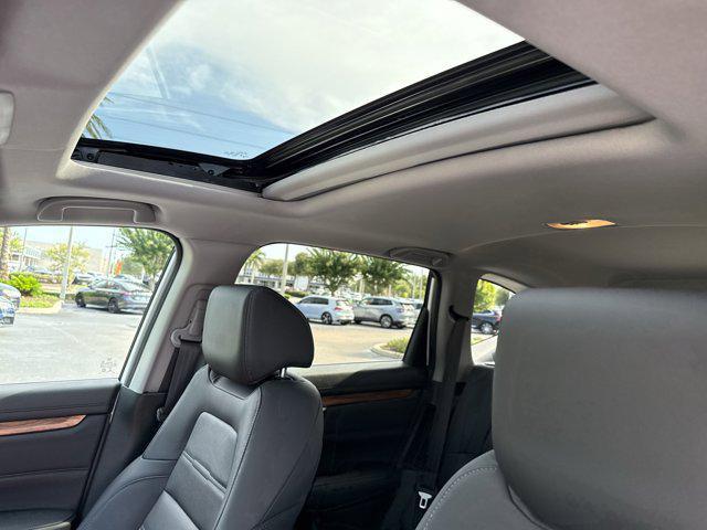 Photo of 2021 Platinum White Pearl Honda CR-V Hybrid