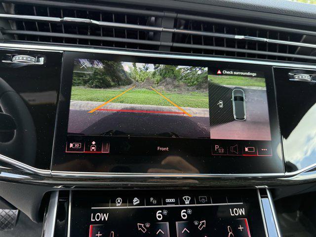 Photo of 2025 Mythos Black Metallic Audi Q7