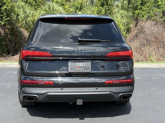 Photo of 2025 Mythos Black Metallic Audi Q7