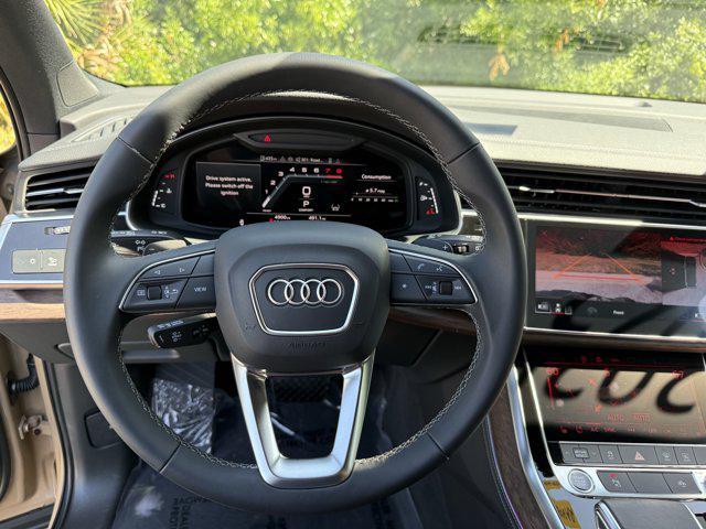 Photo of 2025 Sakhir Gold Metallic Audi Q7