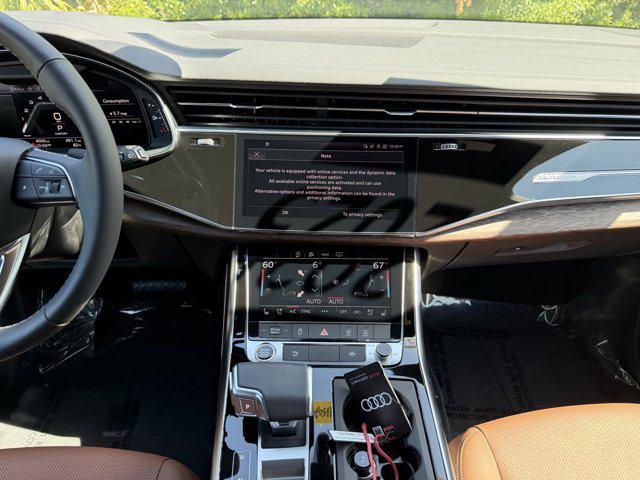 Photo of 2025 Sakhir Gold Metallic Audi Q7