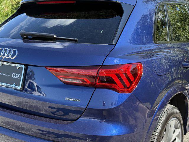 Photo of 2025 Navarra Blue Metallic Audi Q3