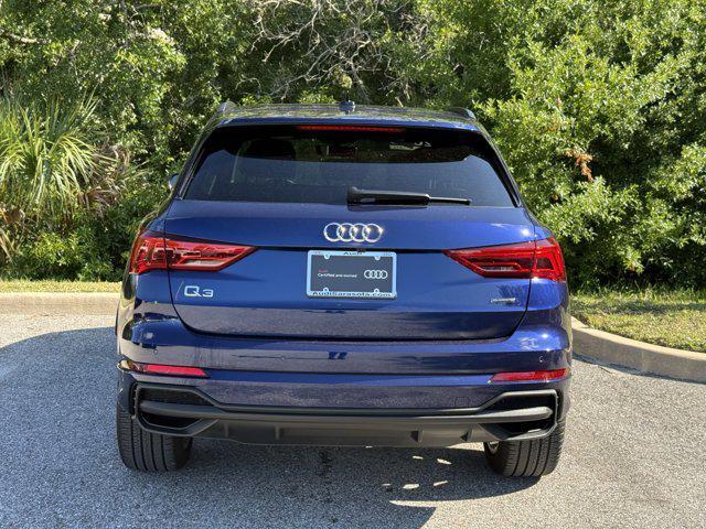 Photo of 2025 Navarra Blue Metallic Audi Q3