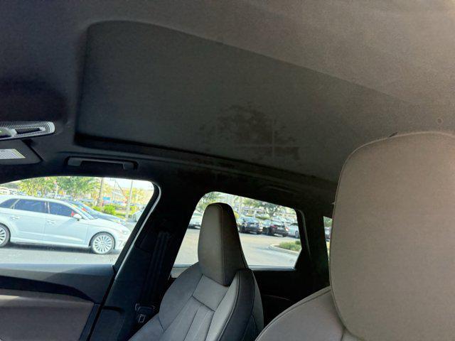 Photo of 2025 Glacier White Metallic Audi Q5
