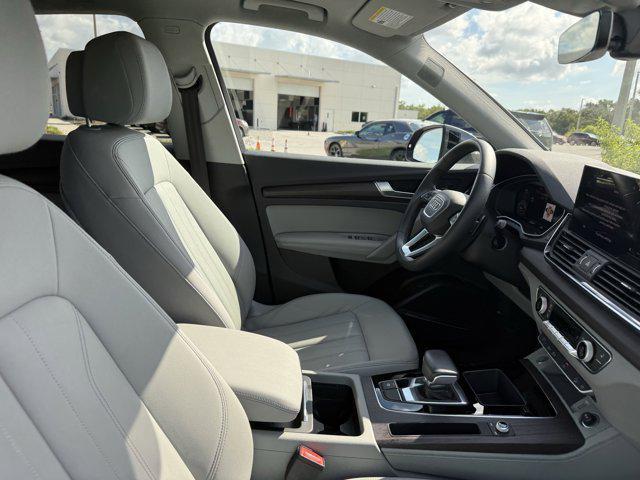 Photo of 2022 Daytona Gray Pearl Effect Audi Q5