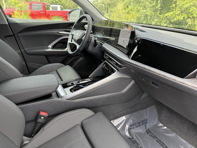 Photo of 2025 Tambora Gray Metallic Audi Q5