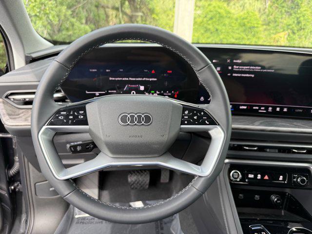 Photo of 2025 Tambora Gray Metallic Audi Q5