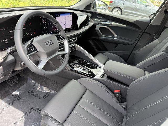 Photo of 2025 Tambora Gray Metallic Audi Q5