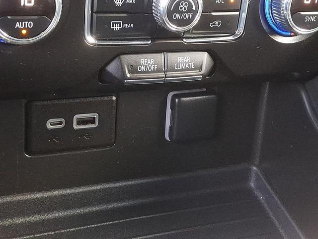 Photo of 2022 Satin Steel Metallic GMC Yukon