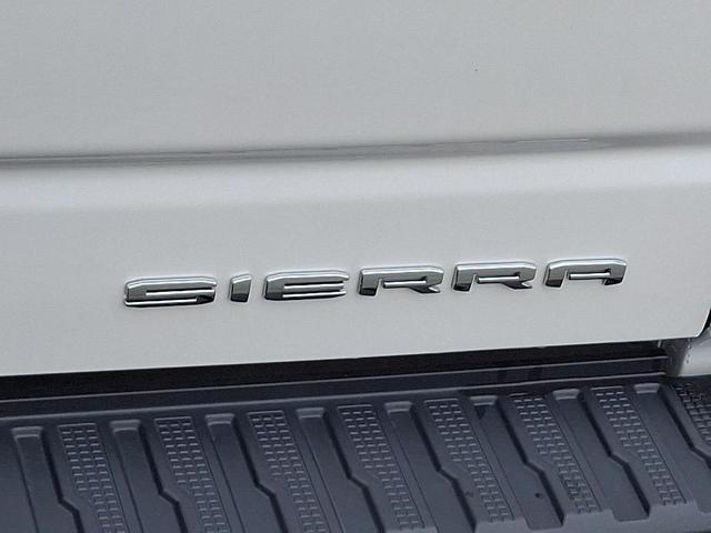 Photo of 2024 White Frost Tri-Coat GMC Sierra 1500