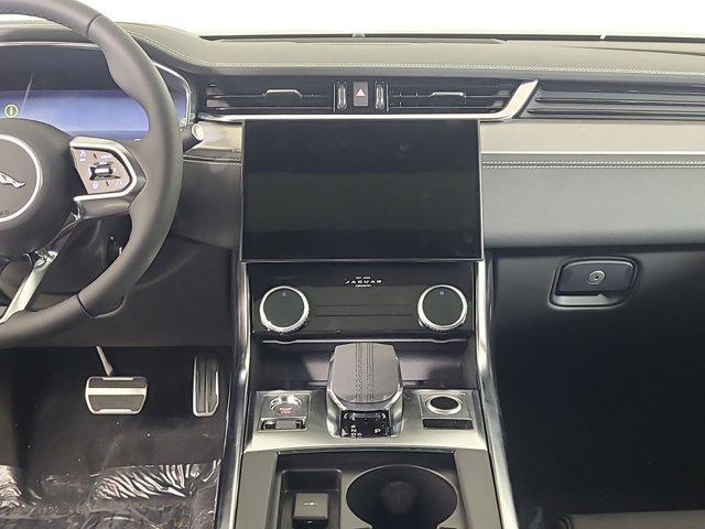 Photo of 2024 Fuji White Jaguar XF
