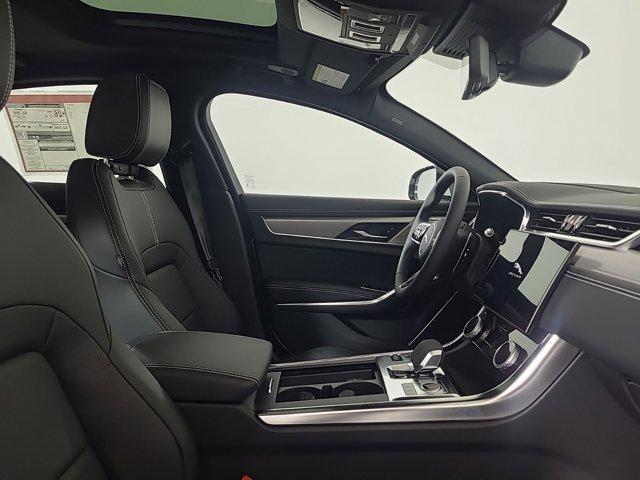 Photo of 2024 Fuji White Jaguar XF