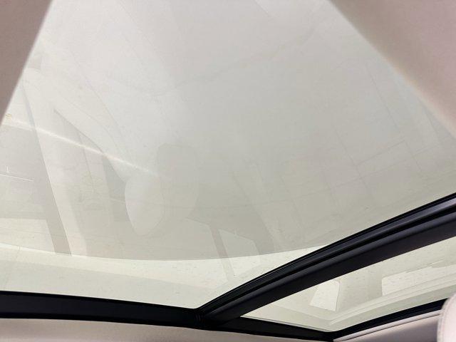 Photo of 2020 White Mercedes-Benz GLE 350