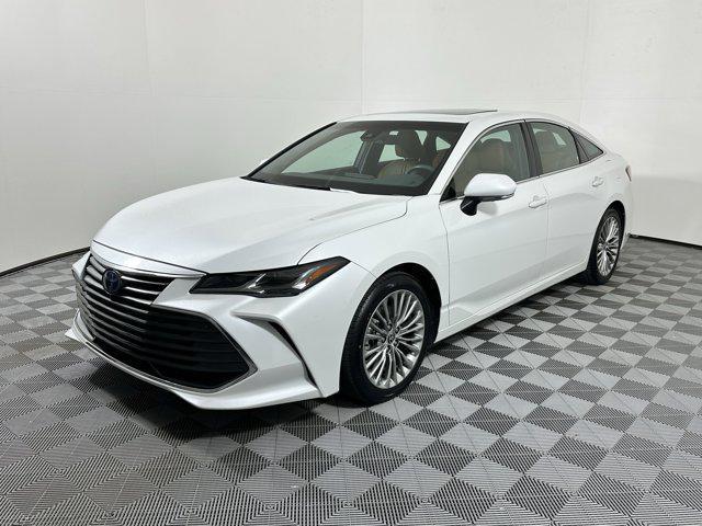 2022 Toyota Avalon Hybrid