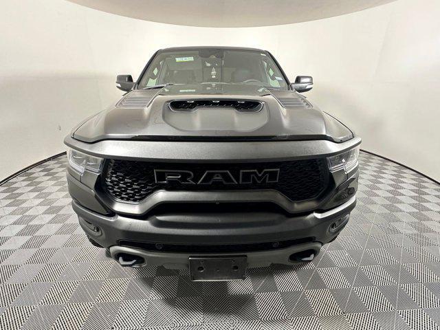 Photo of 2022 Diamond Black Crystal Pearlcoat RAM 1500