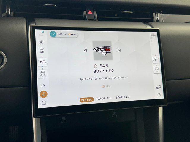 Photo of 2025 Hakuba Silver Metallic Land Rover Discovery Sport