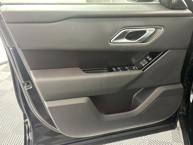 Photo of 2026 Santorini Black Metallic Land Rover Range Rover Velar