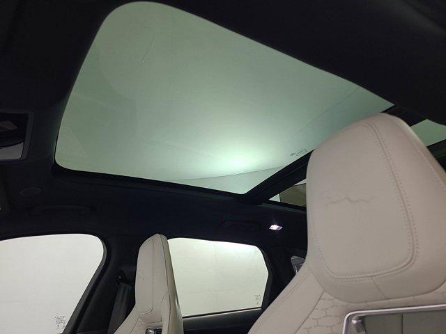 Photo of 2025 Fuji White Jaguar F-PACE